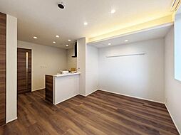 カーサ・デオーロ 00102 1階1LDKの室内