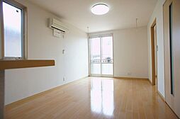 グリーン・ヴィラＥ 00201 2階2LDKのリビング/ダイニング