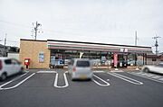 セブンイレブン小山乙女店まで徒歩5分（350ｍ）【営業時間等、詳細は店舗ホームページをご確認ください】