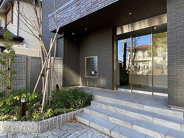 apartment 埼玉県吉川市木売１丁目3-5
地図を見る