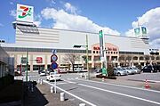 ■周辺施設■　大型複合施設のベルモールまで徒歩10分（800ｍ）。　