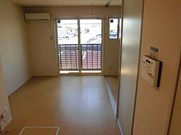 プレシャス上大島　II 102 1階1LDKのリビング/ダイニング