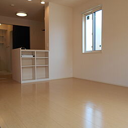 エヌ・ハーレー　A 102 1階1LDKのリビング/ダイニング