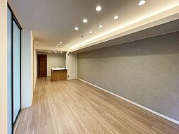 ＬＤＫ15．6帖　アクセントクロス導入♪