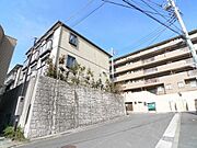 窓手すり側へのアングルで撮影しております。