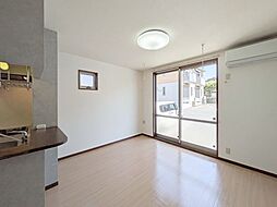 メゾンドール　参 00101 1階ワンルームの室内