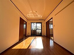 ユアヒルズ グランデ 0102 1階2LDKのリビング/ダイニング