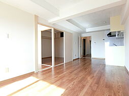 サンパレス南浦和 1105 11階3LDKのリビング/ダイニング