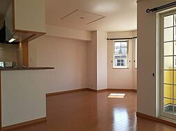 フォーリスト　ベル 107 1階1LDKのリビング/ダイニング