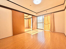 第6辰巳マンション 0107 1階2DKのリビング/ダイニング