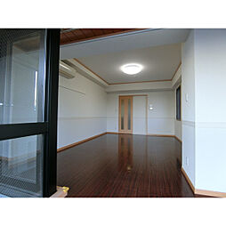 サン・プルーリオン 0205 2階1Kのリビング/ダイニング