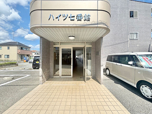 9 / 17