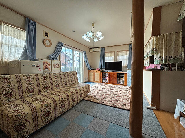 リビング/ダイニング 昭島市拝島町4丁目