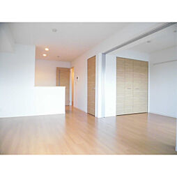 ティユール 0302 3階2LDKのリビング/ダイニング