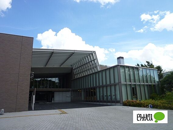 図書館「川村学...