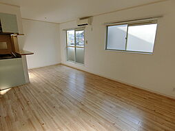 ウィステリア 0201 2階1LDKのリビング/ダイニング