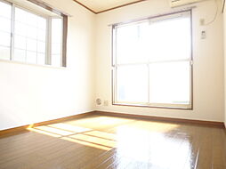 マリフルーレ 0201 2階1Kのリビング/ダイニング