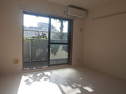 プレッソ津田沼 0101 1階1Kのリビング/ダイニング