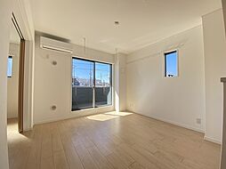 サフラン 0101 1階1LDKのリビング/ダイニング