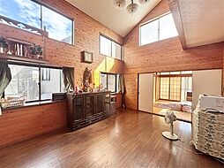 藤崎七丁目戸建 5LDKのリビング/ダイニング