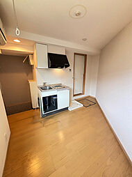 プリズム西横浜 0101 1階ワンルームのリビング/ダイニング