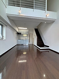 ＭＭ　Ｈｉｌｌｓ　Ｐｌａｃｅ横濱 0807 8階1LDKのリビング/ダイニング