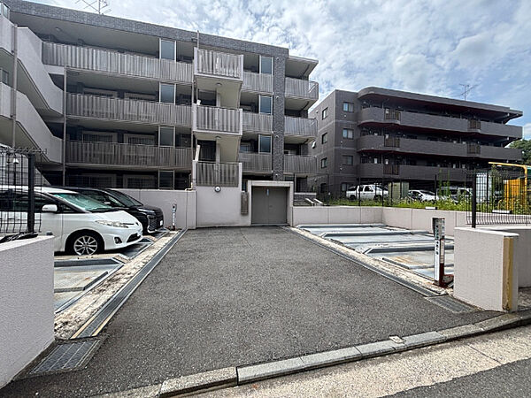 駐車場を拡大表示