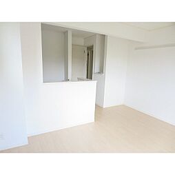 ブリッジハイツ 0101 1階1LDKのリビング/ダイニング