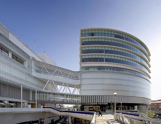 ショッピング施...