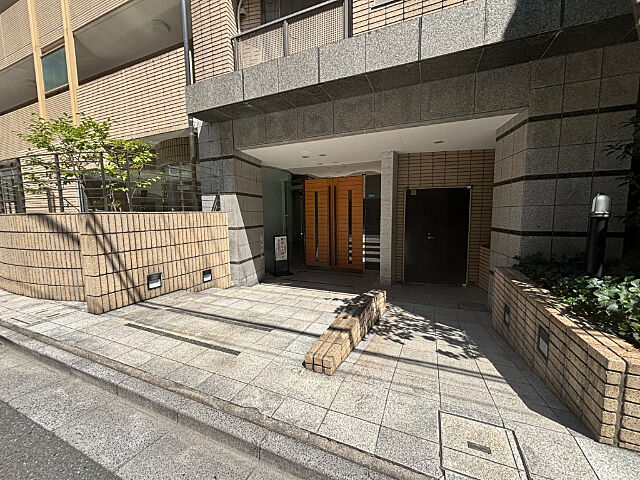 エントランス アクシルコート上野 5階/-