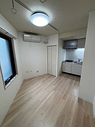 レイコー新八柱 0305 3階ワンルームのリビング/ダイニング