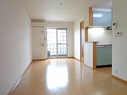 クレセント茨木II 102 1階1LDKのリビング/ダイニング