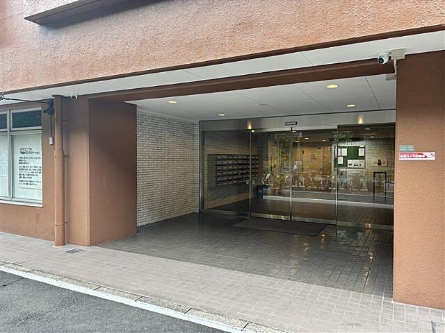 エントランス 赤門ロイヤルハイツ 8階/-