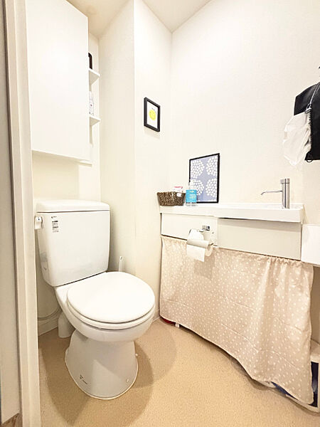 トイレを拡大表示