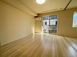 アペーゴ　A 103 1階1LDKの室内