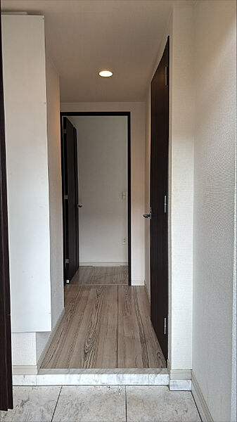 玄関を拡大表示