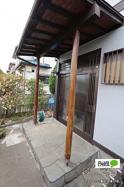 玄関を拡大表示