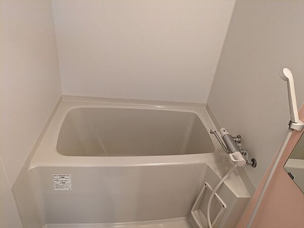 画像7:浴室乾燥機付きお風呂場です。
