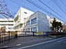 周辺：狭山市立山王小学校 徒歩11分。 880m