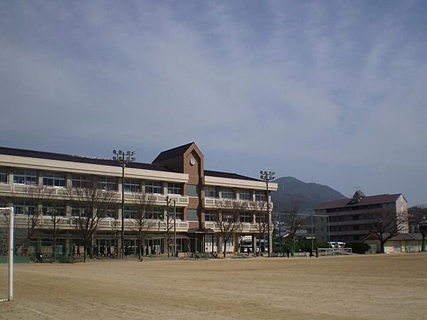 画像23:川内中学校 79m