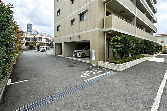 駐車場入り口