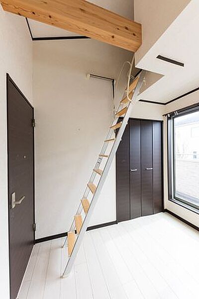 洋室を拡大表示