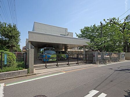 所沢若草幼稚園 徒歩8分。 570m
