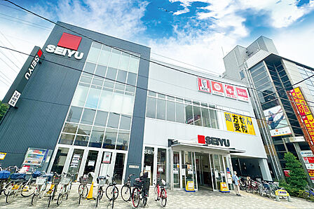西友東大宮店まで700m