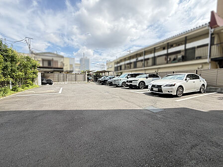 駐車場(2026年8月撮影)
