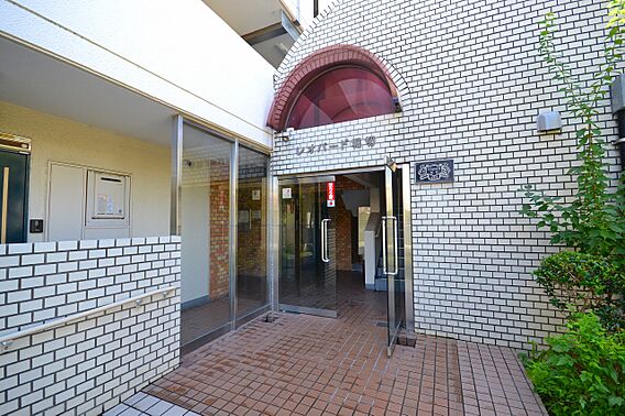 【エントランス...