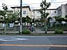 周辺：「柏市立松葉第二小学校」昭和57年4月1日創立。挨拶を自主的にする子が多い小学校だと思われます。参観も多く、子供たちの様子がわかります。