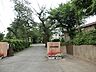 周辺：「柏市立柏第四小学校」昭和31年12月15日創立。自ら学び 自ら考え心豊かでたくましい子への育成を目標にしています。
