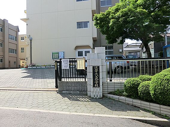 「社会に役立つ...