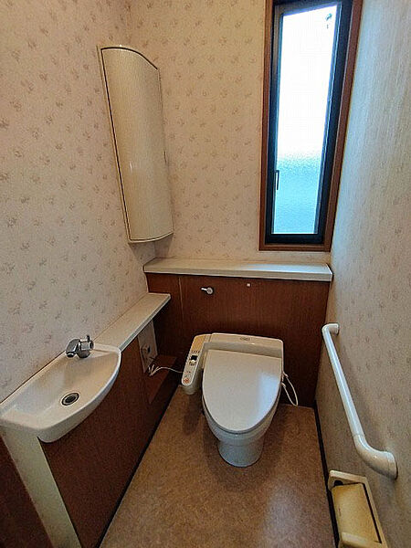 トイレを拡大表示